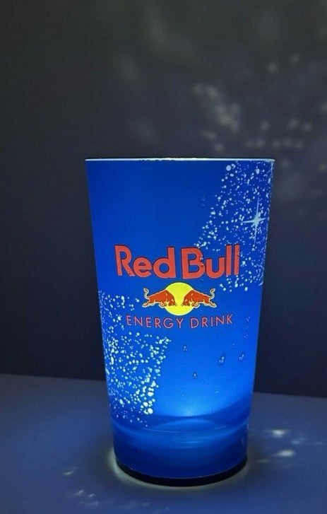 Verre "Red bull" lumineux avec paille en métal + capuchon de fermeture M'Trends